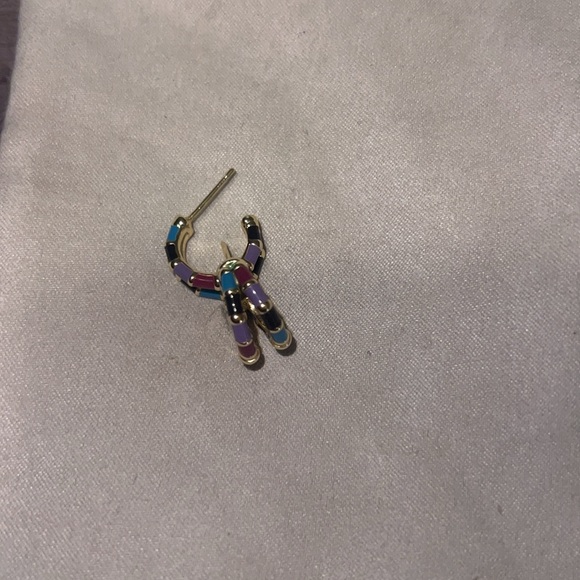 Kendra Scott
Essie Mixed Color Split Huggie Hoop Earrings in 14K Gold Plated - Picture 3 of 4